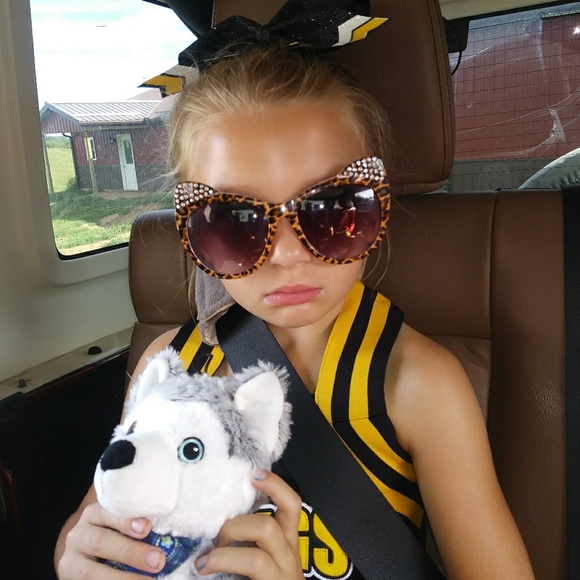 Meet your Posher, Cristal - Picture 1 of 1